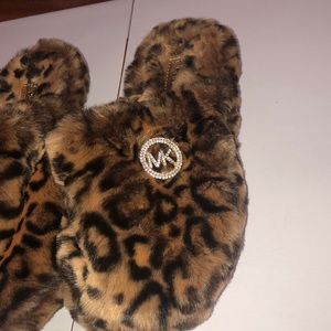 Michael Kors Slippers Size 7